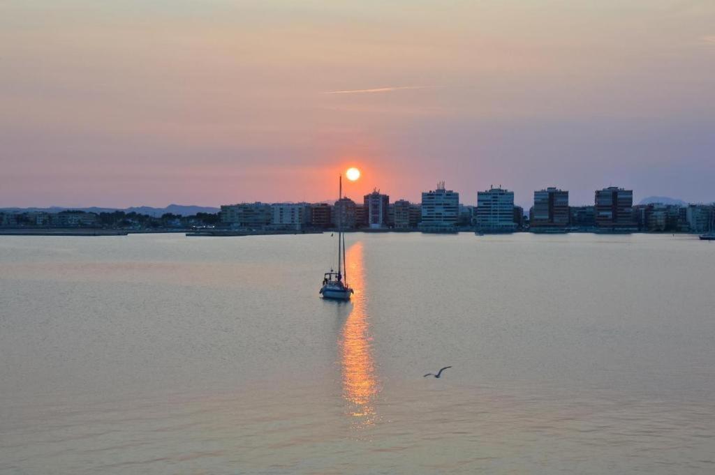 Apartamento Cerca A La Playa Del Cura ! Cura Beach Torrevieja Bagian luar foto